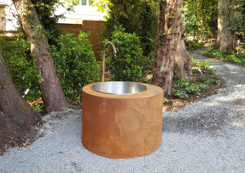 Partner 14 Kreative Metallgestaltung Brunnenbecken Holz Metall