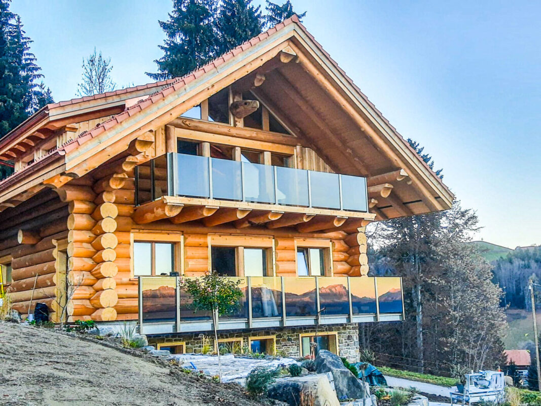 Partner 49 Slide Glass Balkon Windschutz Glass matt verstellbar