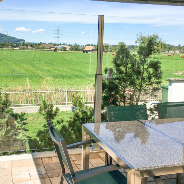 SlideGlass 5 Slide Glass Aussensitzplatz Windschutz anpassbar oben