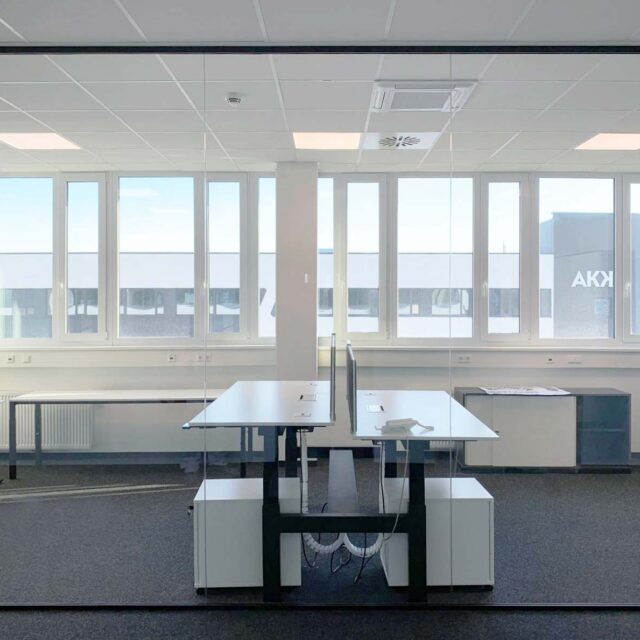 Glasbau 34 Freiraum Bauen Office 44 retusche