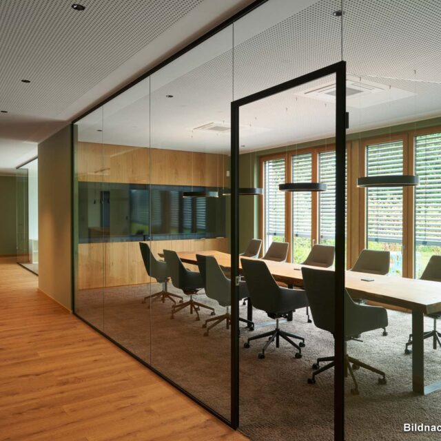 Glasbau 31 HP Wolfratshausen Office 00