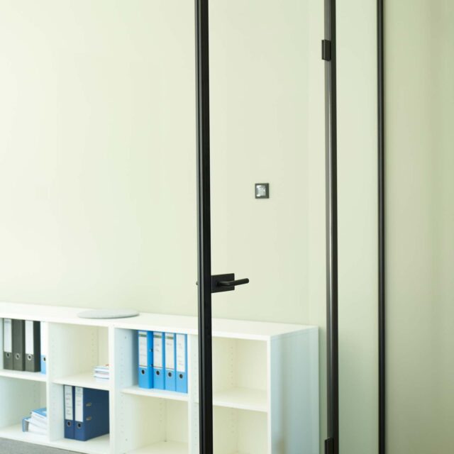 Glasbau 30 HP Wolfratshausen Office 04 Glasbau