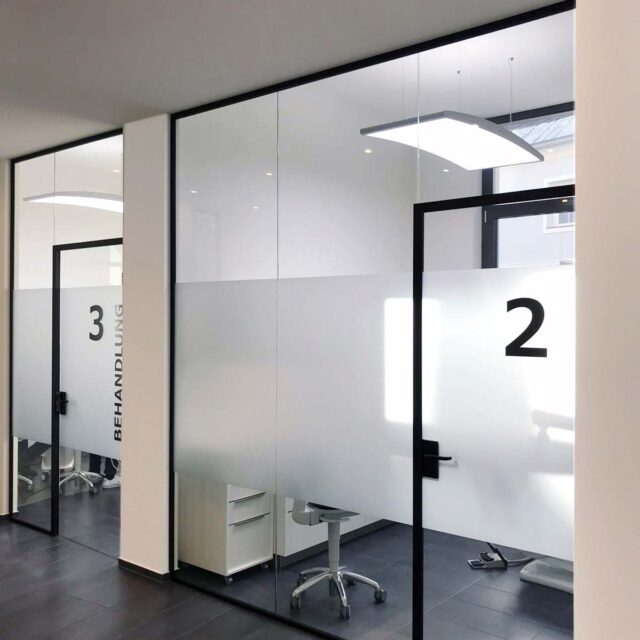 Glasbau 15 Zahnarzt Wassermann20191118 0155 praxis