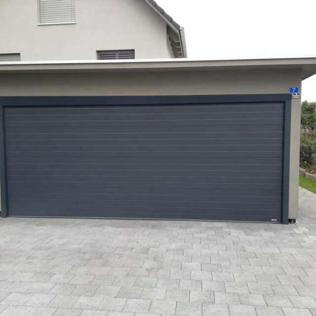 Tore 33 Sektionaltor antrazit elegant schlicht edel