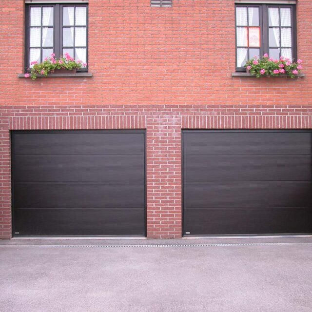 Tore 32 Sektionaltor backsteinhaus altbau modern